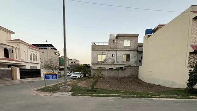 6.3 Marla Corner Plot Available For Sale in Park View City Lahore