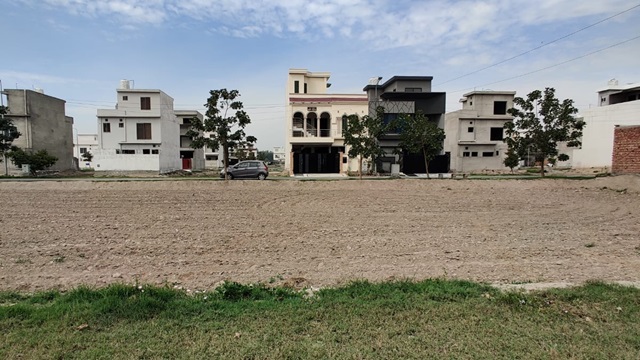 5 Marla Plot For Sale in Platinum Block Park View City Lahore