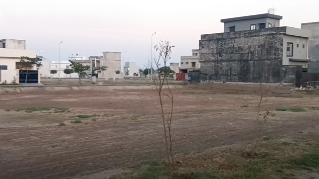 10 Marla Plot for Sale in Park View City Lahore