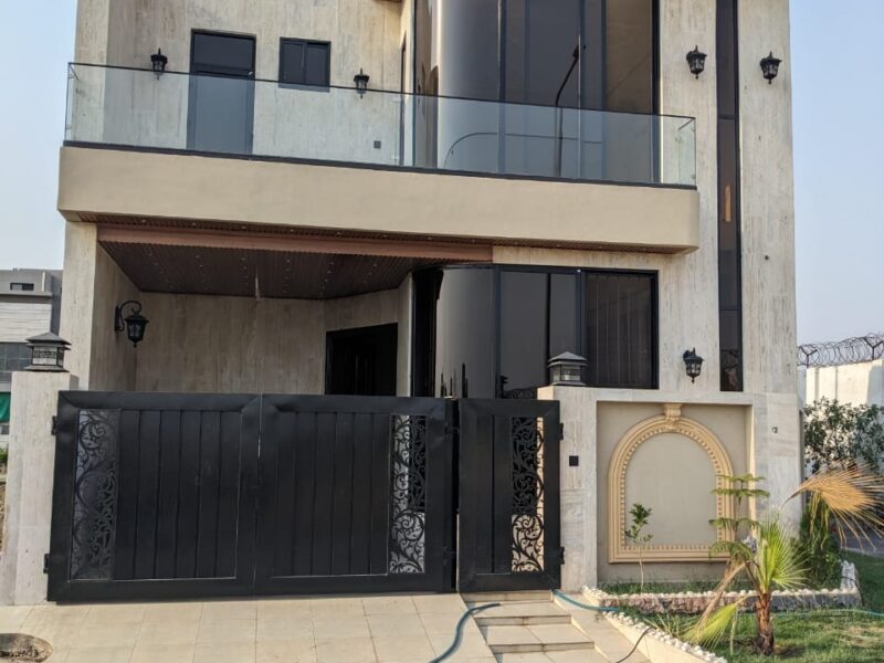 5 Marla Corner House for Sale in Park View City Lahore
