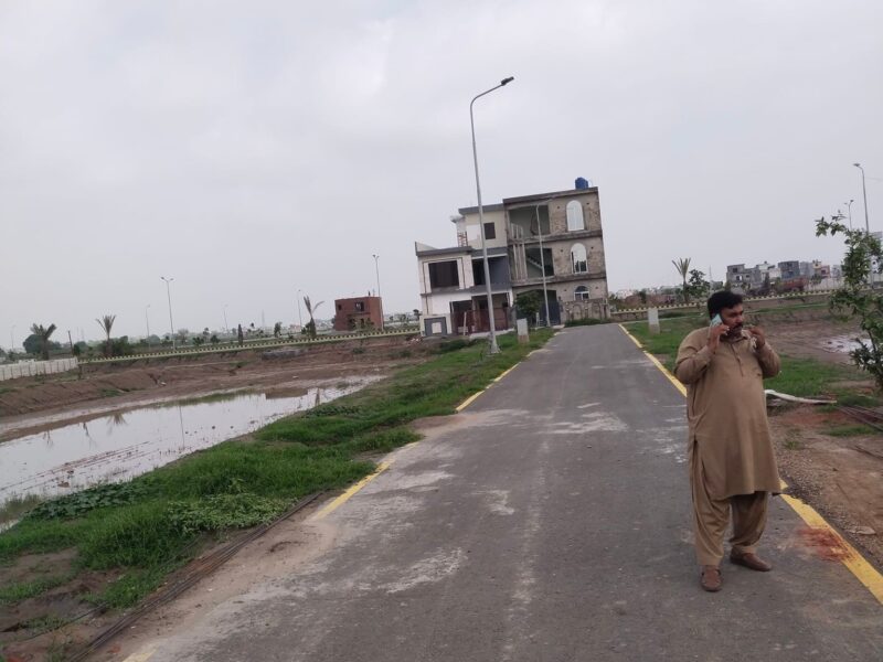 5 Marla Plot For Sale in Park View City Lahore
