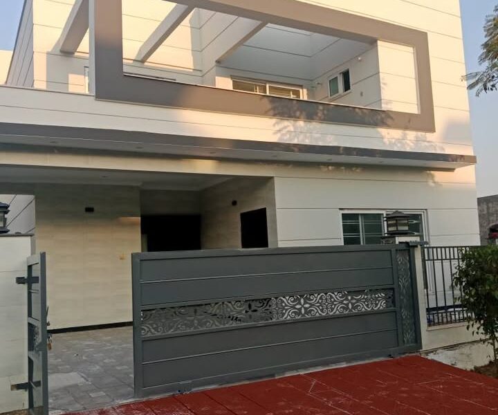 10 Marla House For Sale in Park View City Islamabad