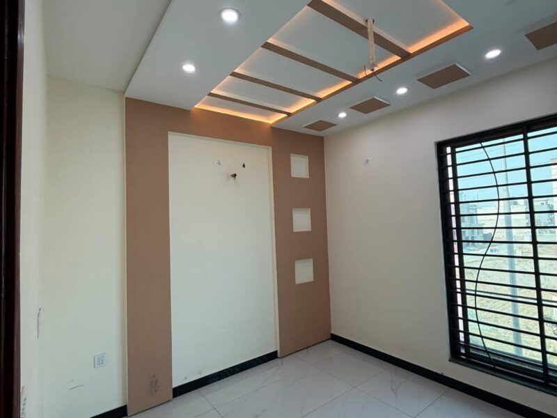 5 Marla Full House For Rent in Park View City Lahore