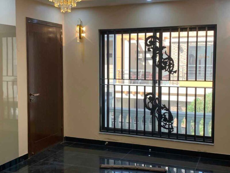 5 Marla House Both Portion For Rent in Park View City Lahore